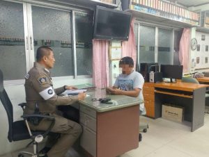 ดำเนินคดีรถบรรทุกดินตกหล่น